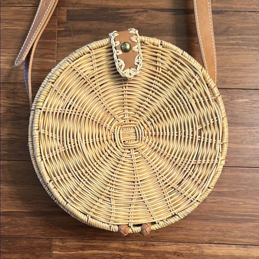 Universe Thread (Target) Small Rattan Bag Tan Woven Crossbody Bag - Picture 2 of 7